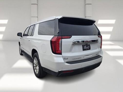 2021 GMC Yukon XL SLT