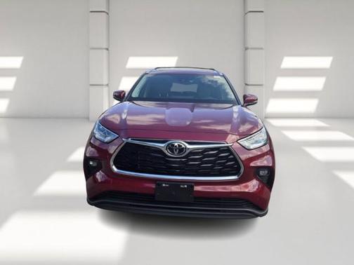 Ruby Flare Pearl 2025 Toyota Highlander Limited