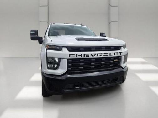 Summit White 2023 Chevrolet Silverado 2500 Custom