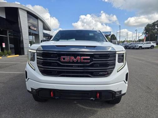Summit White 2024 GMC Sierra 1500 AT4