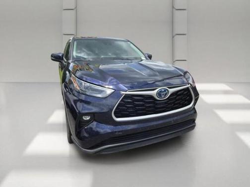Blueprint 2023 Toyota Highlander Hybrid LE