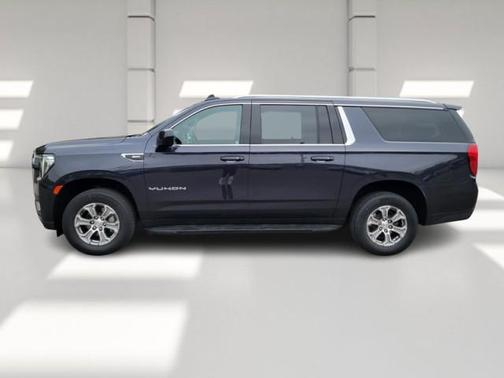 2023 GMC Yukon XL SLE