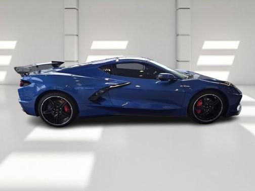 2022 Chevrolet Corvette Stingray w/2LT