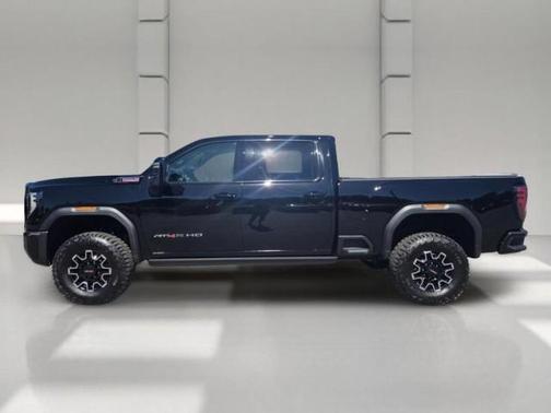 BLACK 2026 GMC Sierra 2500 AT4X