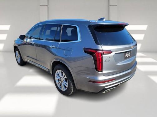 2021 Cadillac XT6 Luxury FWD