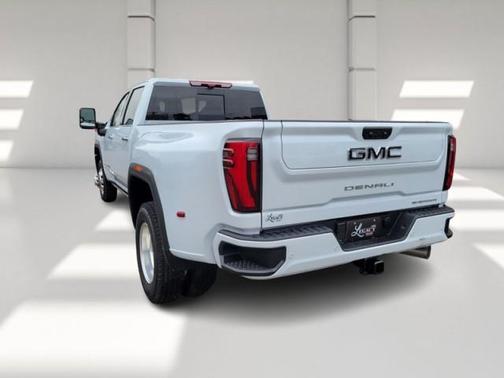 2026 GMC Sierra 3500 Denali