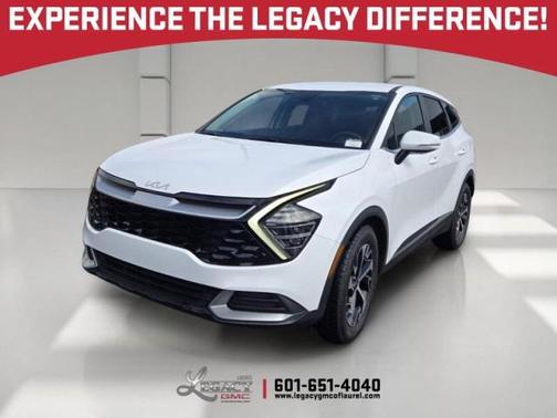 Glacial White Pearl 2024 Kia Sportage EX