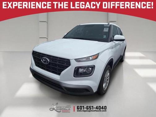 WHITE 2024 Hyundai VENUE SE