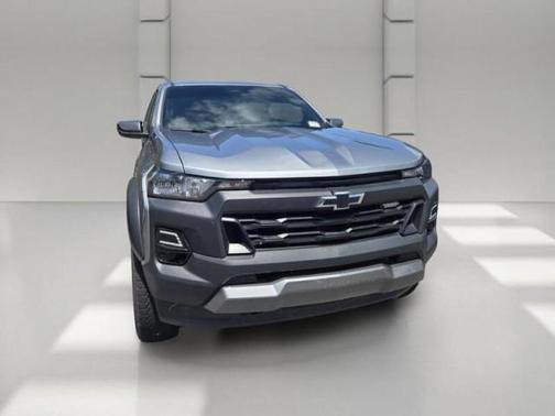 Sterling Gray Metallic 2025 Chevrolet Colorado Trail Boss