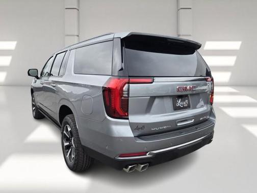 2026 GMC Yukon XL 4WD AT4