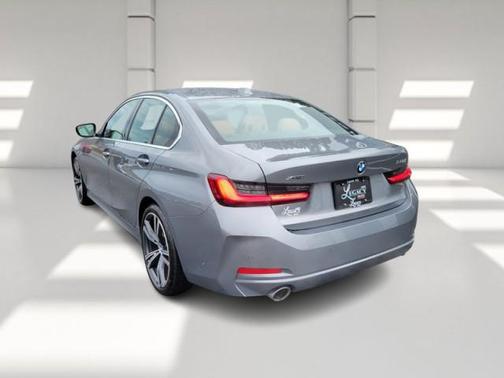 2024 BMW 330 i xDrive