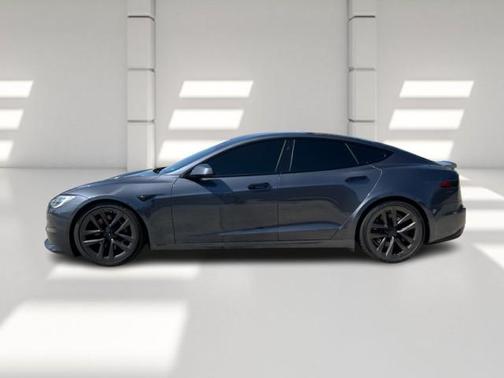 2021 Tesla Model S Plaid