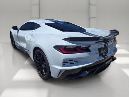 WHITE 2023 Chevrolet Corvette Z06