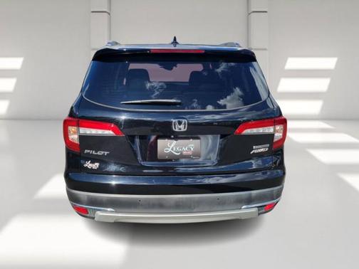 2021 Honda Pilot Touring 8-Passenger