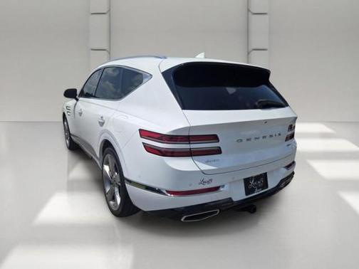 WHITE 2022 Genesis GV80 2.5T