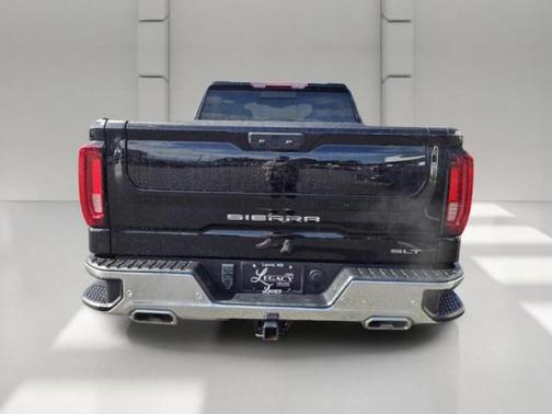 BLACK 2024 GMC Sierra 1500 SLT