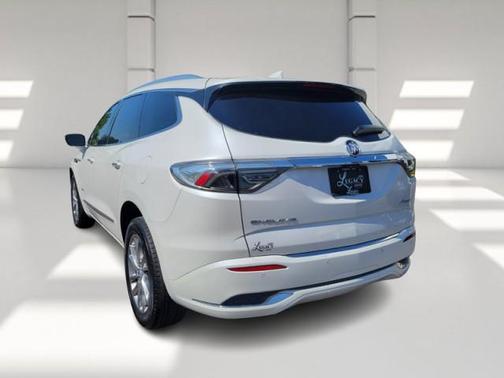 2022 Buick Enclave FWD Avenir