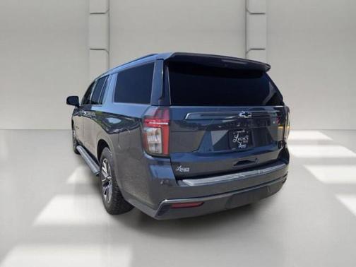 GRAY 2021 Chevrolet Suburban 4WD Z71