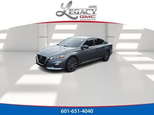 2020 Nissan Altima SR FWD