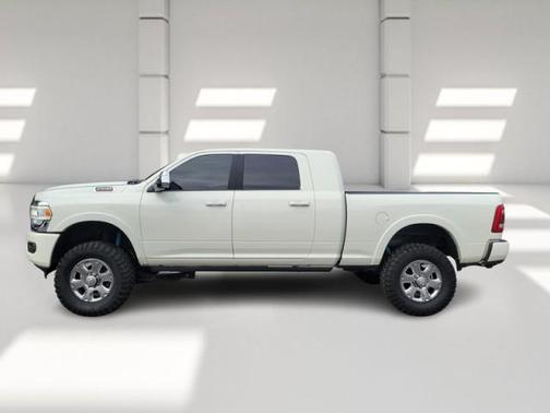 2022 RAM 2500 Laramie Mega Cab 4x4 6'4' Box