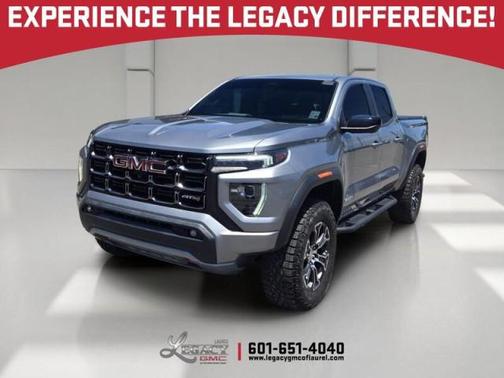 WHITE 2023 GMC Canyon AT4