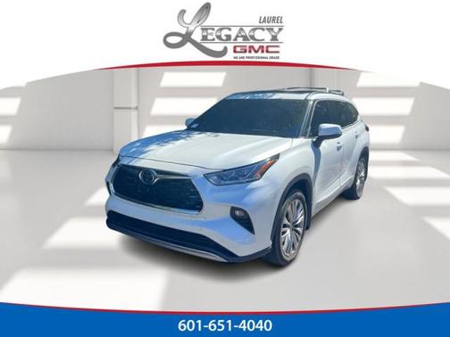2022 Toyota Highlander Platinum