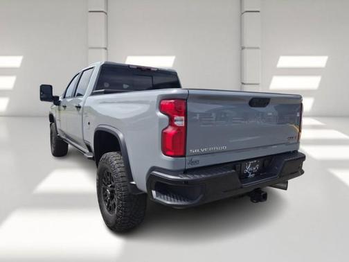 GRAY 2024 Chevrolet Silverado 2500 4WD Crew Cab Standard Bed ZR2