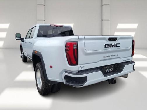 2026 GMC Sierra 3500 Denali