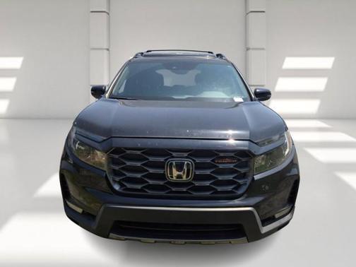 Crystal Black Pearl 2022 Honda Passport AWD TrailSport