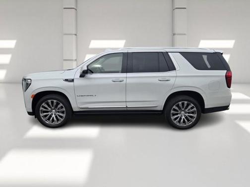 Summit White 2022 GMC Yukon Denali