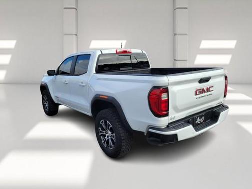 2023 GMC Canyon AT4