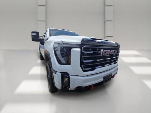 SUMMIT WHITE WHITE 2024 GMC Sierra 2500 AT4