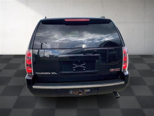 2014 GMC Yukon XL Denali
