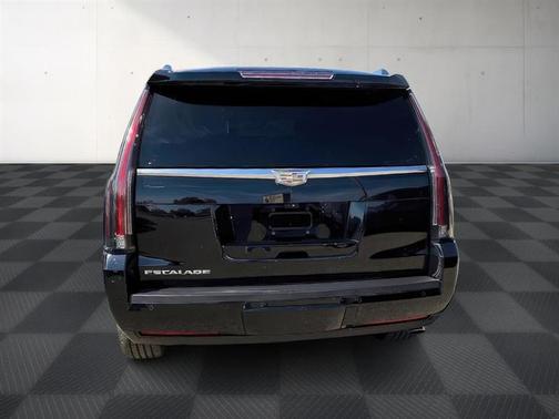 2017 Cadillac Escalade Platinum