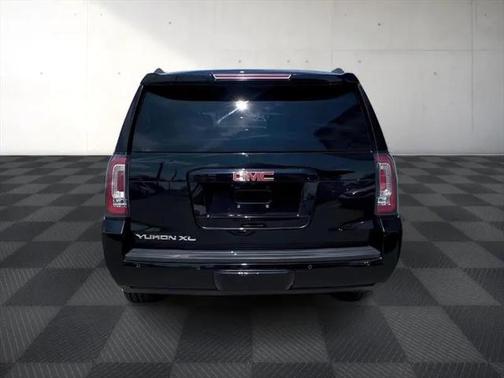 2018 GMC Yukon XL SLT