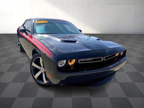 2015 Dodge Challenger SXT Plus