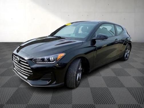 2019 Hyundai Veloster 2