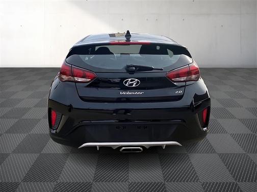 2019 Hyundai Veloster 2