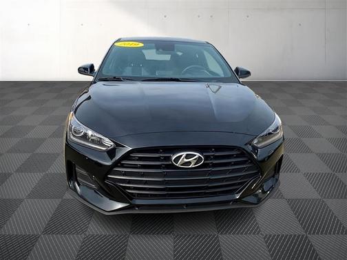 2019 Hyundai Veloster 2