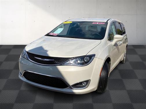 2019 Chrysler Pacifica Touring Plus