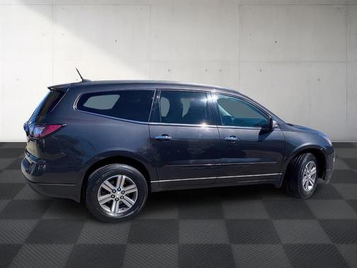 2017 Chevrolet Traverse 2LT