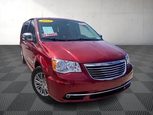 2014 Chrysler Town & Country Touring-L