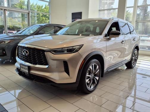 2025 INFINITI QX60 Luxe