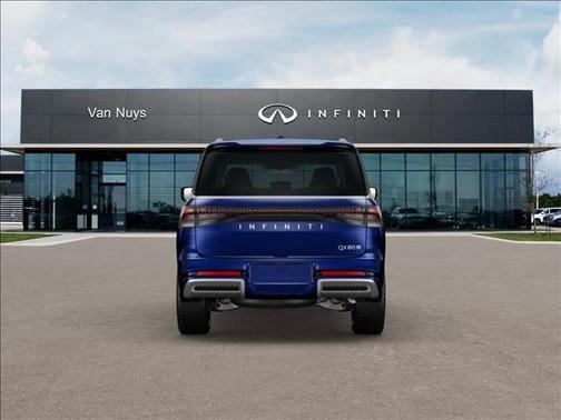 2025 INFINITI QX80 PURE