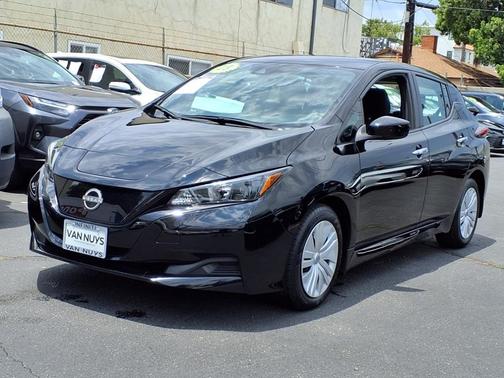 2023 Nissan Leaf S