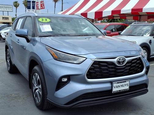 2023 Toyota Highlander XLE