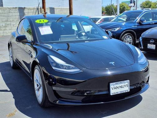 2021 Tesla Model 3 Standard Range Plus
