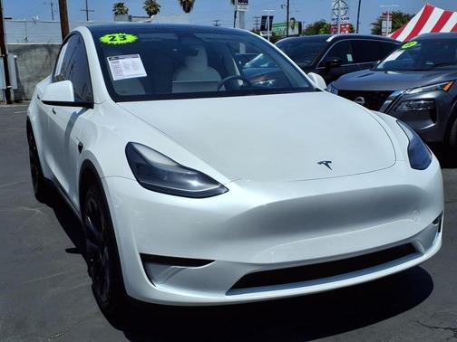 2023 Tesla Model Y Long Range