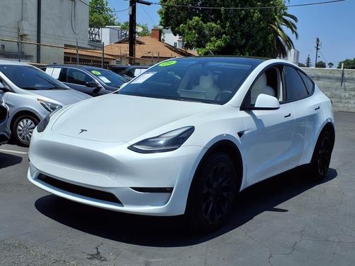 2023 Tesla Model Y Long Range