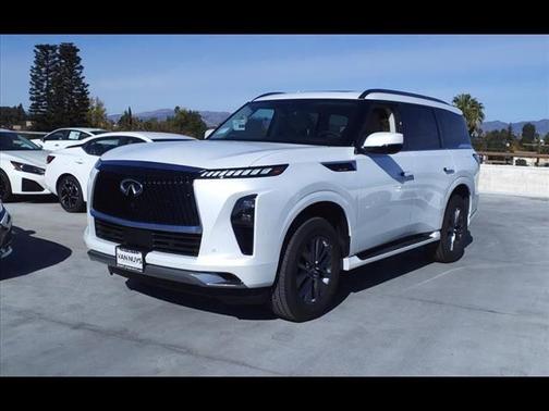2025 INFINITI QX80 PURE